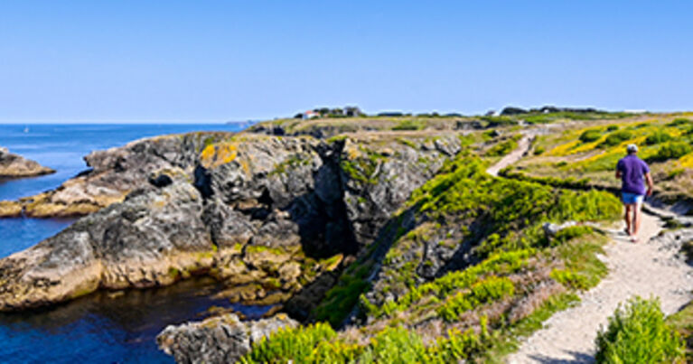 GR®340 à Belle-Île-en-Mer : pourquoi le camping Bordénéo est le point de départ idéal pour votre randonnée